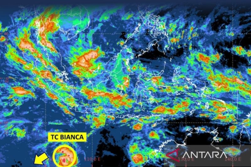 Waspada, Bianca Picu Gelombang Tinggi di Lampung hingga Pesisir Selatan Jawa Bisa Sampai 4 Meter