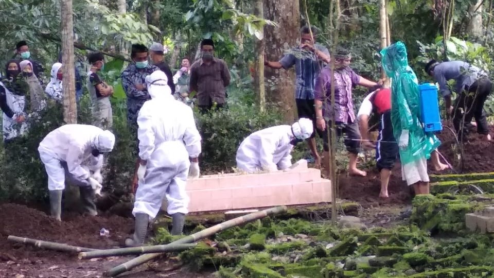 Polda Jateng Tangkap Ketua RT di Semarang yang Tolak Pemakaman Perawat Terpapar COVID-19
