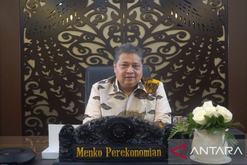 Ketum Golkar Airlangga Ngaku Belum Diberitahu Jokowi Demokrat Masuk Kabinet