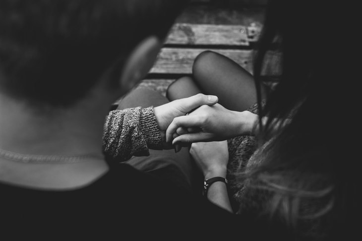 Kenali penyebab mengapa kamu kangen mantan. (Foto pixabay free photos)