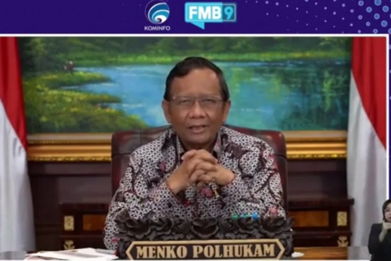 Menteri Koordinator Bidang Politik Hukum dan Keamanan Mahfud MD (HO-Youtube Kemenkominfo)