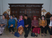 Resepsi, Kahiyang Gunakan Dua Busana Berbeda