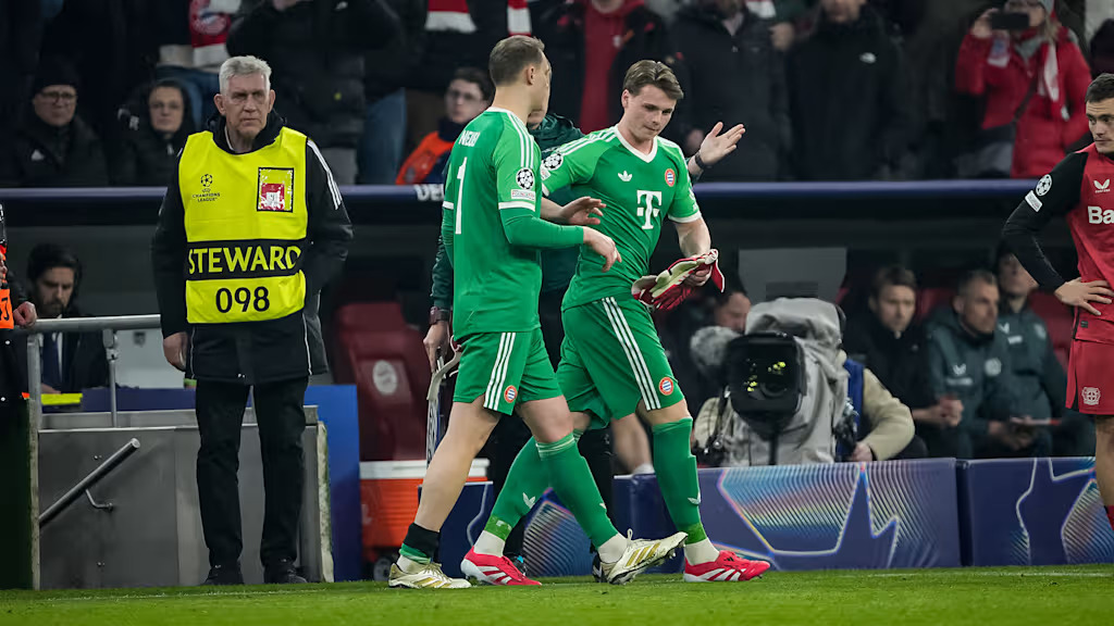Rayakan Gol Bayern Munich, Manuel Neuer Malah Kena Cedera