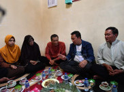 Pesan Menpora saat Bertakziah ke Rumah Almarhum Atlet Bisbol Ramon Setiyono