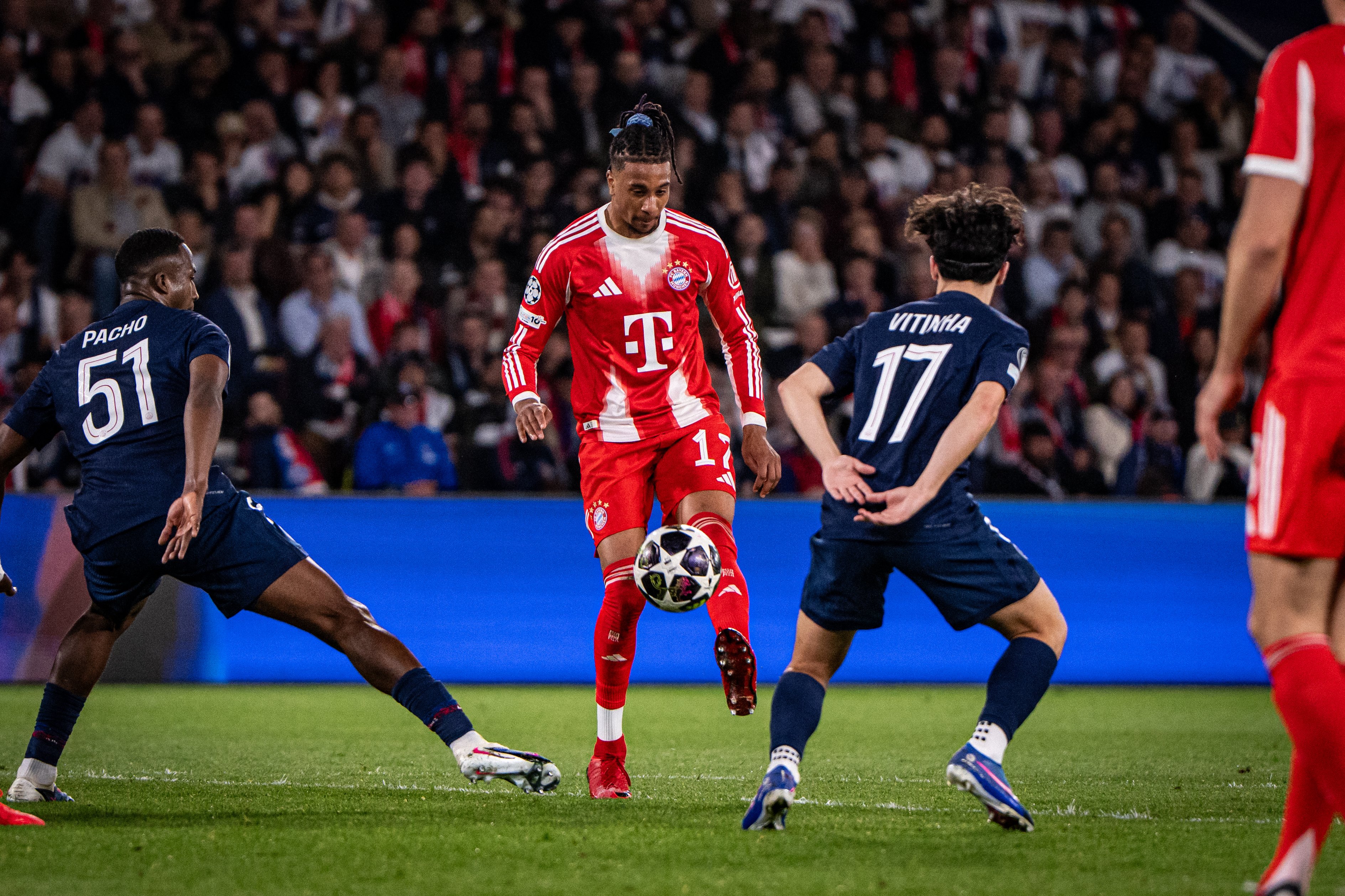 Laga Epic 9 Gol! PSG Tumbangkan Bayern Muenchen 5-4 di Semifinal Leg 1 Liga Champions