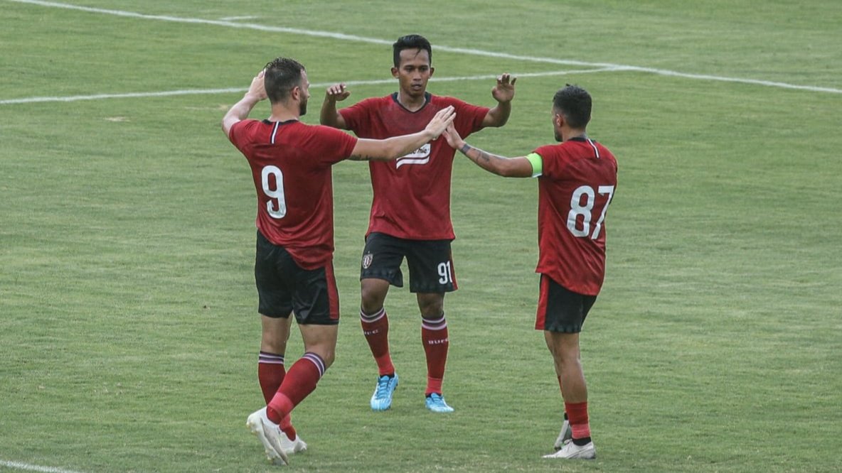 Draf Jadwal Liga 1 2020, Derby Jatim Tersaji di Laga Pembuka