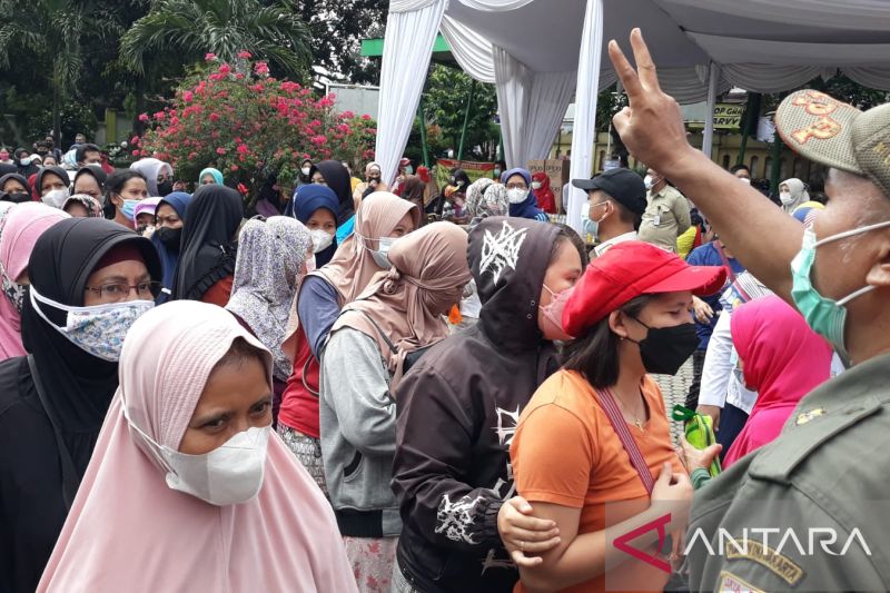 Kemendag Larang DKI Gelar Operasi Pasar Minyak Goreng, PKS: Ini Keterlaluan