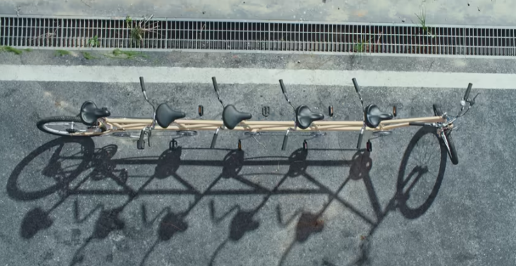 Lirik Lagu Billyeoon Goyangi (Do the Dance) – ILLIT, terjemahan