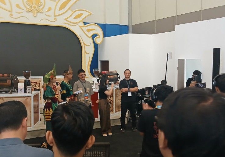 Latte Art Competition Vol II Garapan Roemah Koffie, Bukan Sekadar Hias Kopi