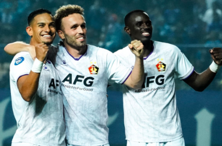 Pertimbangan Persik Kediri Mempertahankan Ze Valente