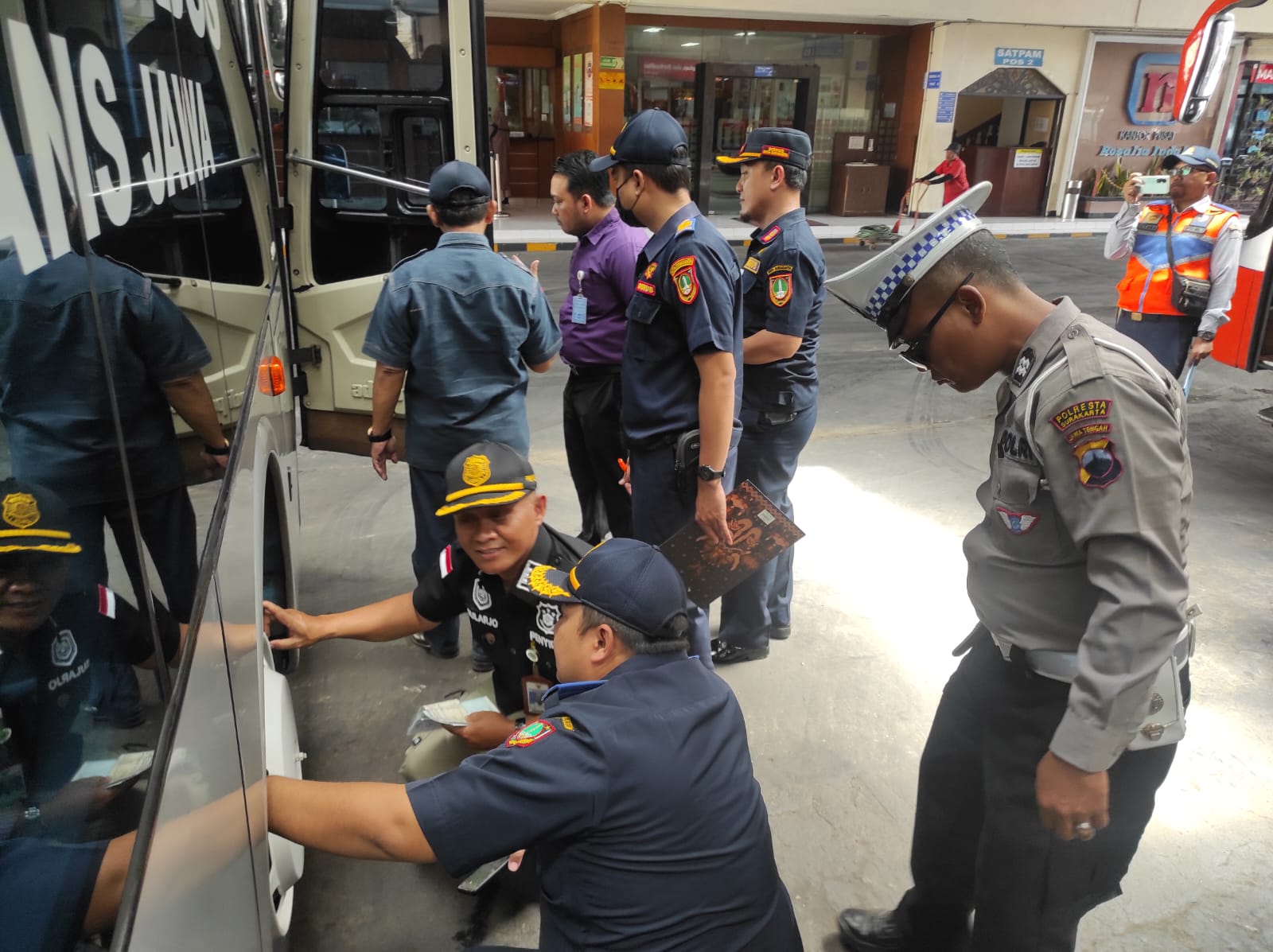 Dishub Solo Pantau Kelayakan Armada Bus Jelang Libur Natal dan Tahun Baru