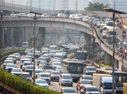 Bahu Jalan Tol Dalam Kota Boleh Dilintasi, Pengendara Diminta Tetap Beri Jalan ke Kendaraan Prioritas
