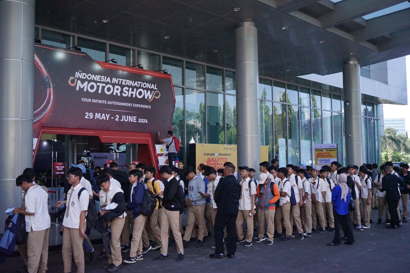 IIMS Surabaya 2024 Resmi Ditutup, Pengunjung Naik Sgnifikan