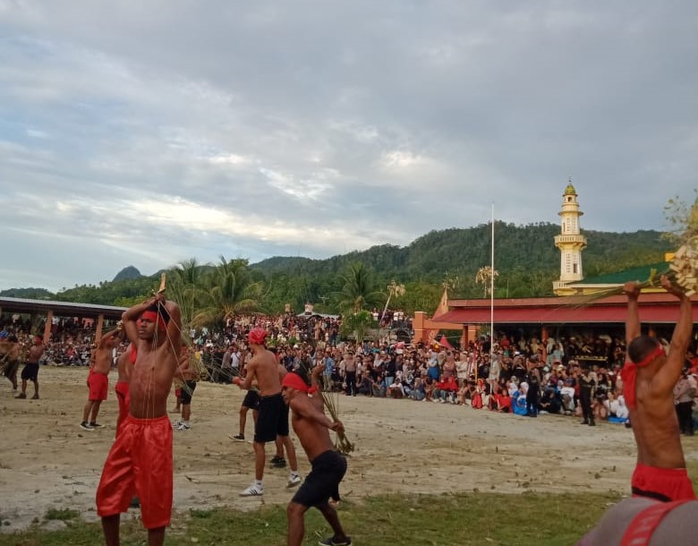 Ukuwala Mahiate, Tradisi Ekstrem dari Tanah Maluku