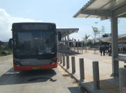 Seorang Pesepeda Tewas Tertabrak Bus TransJakarta di Pasar Minggu