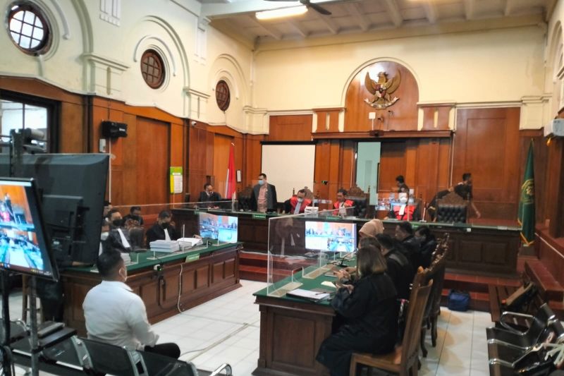 3 Terdakwa Tragedi Kanjuruhan Dituntut 3 Tahun Penjara