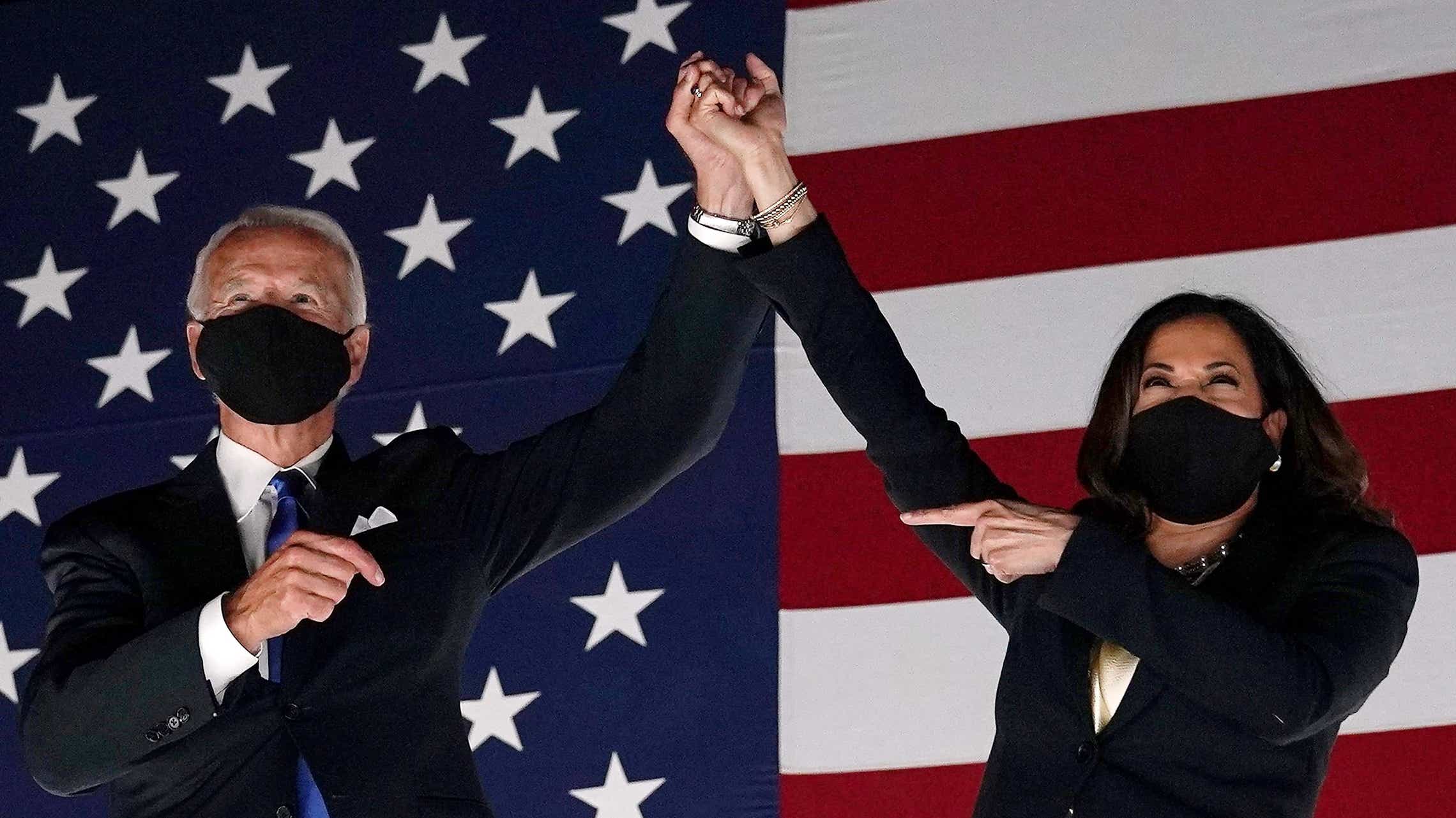 Joe Biden dan Kemala. (Foto: VOA)