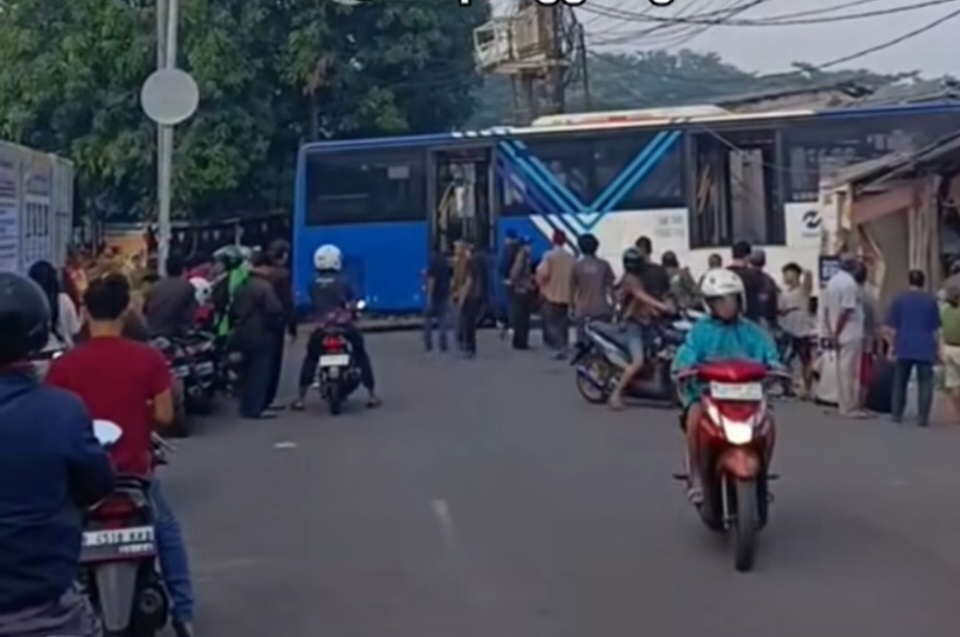 Bus Transjakarta Kecelakaan di Cakung, 6 Orang Teluka