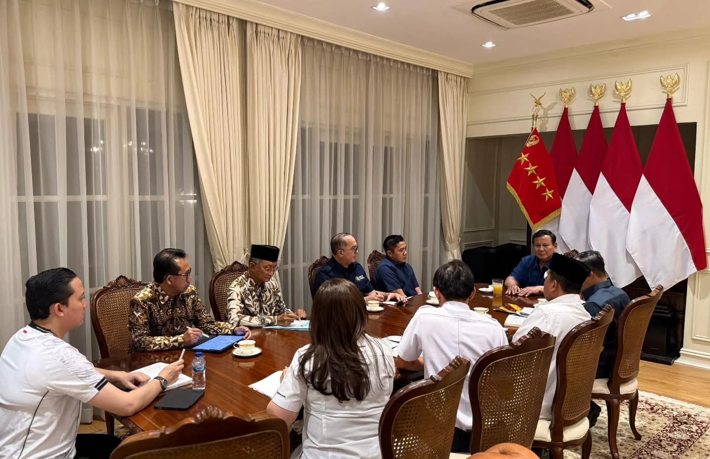 Instruksi Prabowo ke KAI Usai Tinjau Bantaran Rel Stasiun Pasarsenen, Percepat Inventarisasi Permukiman dan Penyiapan Solusi Hunian Layak