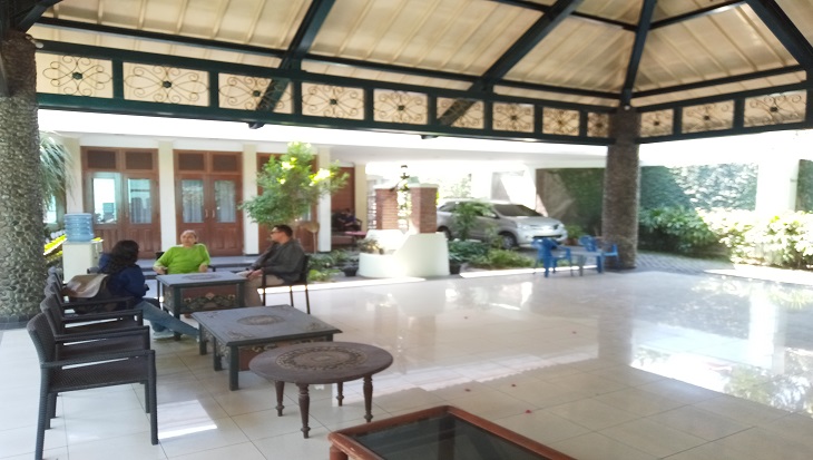 Rumah Menkopolhukam Wiranto di Jalan Bungur II No. 8, RT 03 /RW 05 Kampung Punggawan, Kelurahan Punggawan, Kecamatan Banjarsari, Solo, Jawa Tengah, Jumat (11/10). (MP/Ismail)