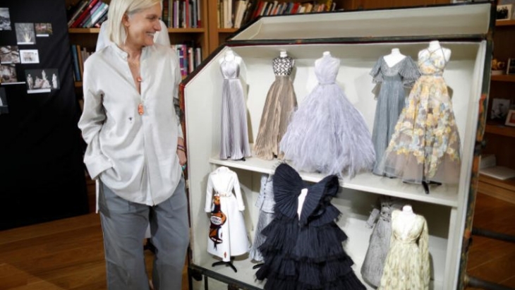 Fashion Show Ditunda, Dior Buat Miniatur Koleksi Adibusana
