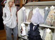 Fashion Show Ditunda, Dior Buat Miniatur Koleksi Adibusana