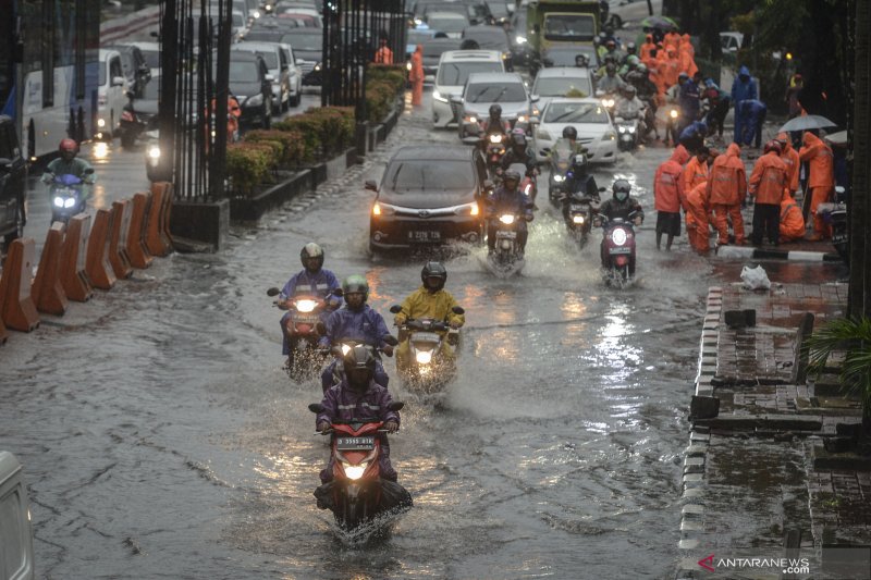 Cegah Sakit saat Banjir Melanda, Lakukan Ini