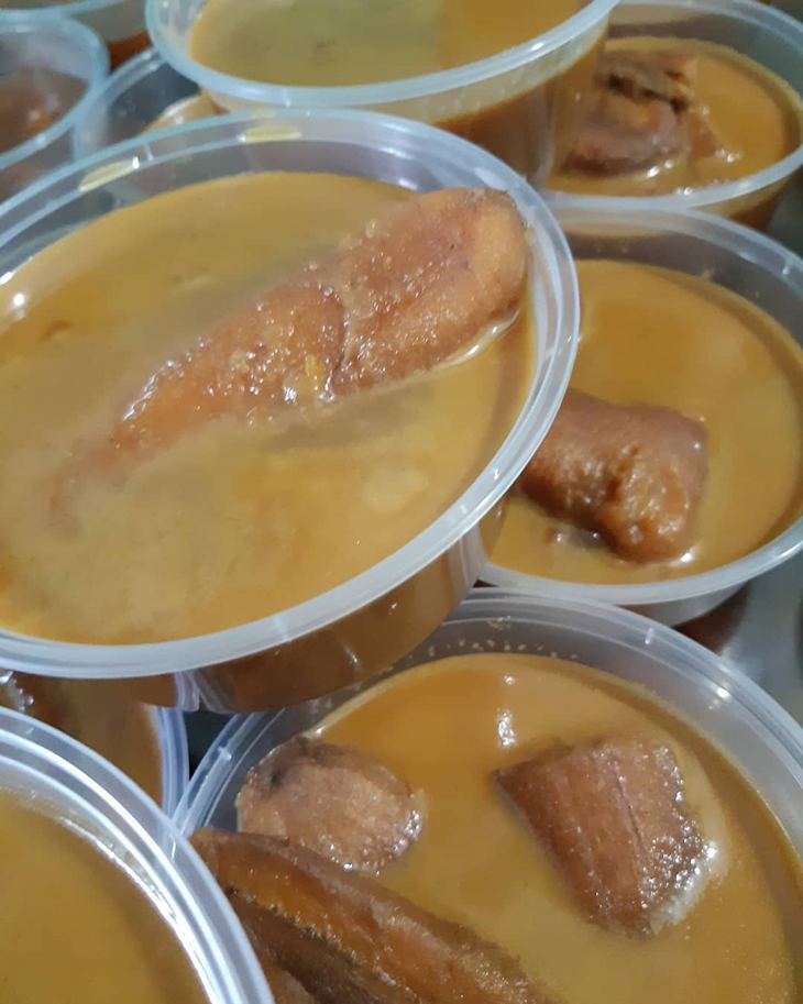 Kolak pisang. (Foto: instagram.com/mamibubur)