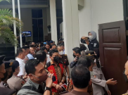 Masuki Ruang Sidang, Ferdy Sambo Dihujani Umpatan Pengunjung: Habis Karirmu