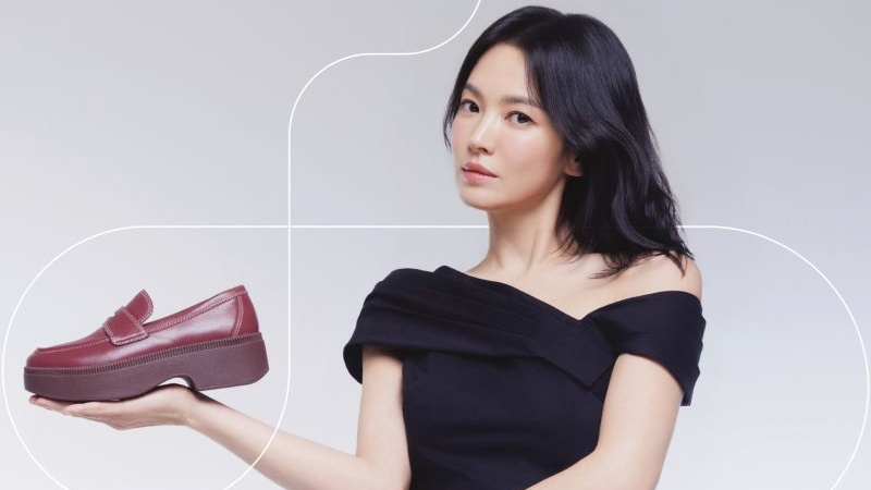 Gandeng Song Hye Kyo, Fitflop Hadirkan Koleksi Terbaru