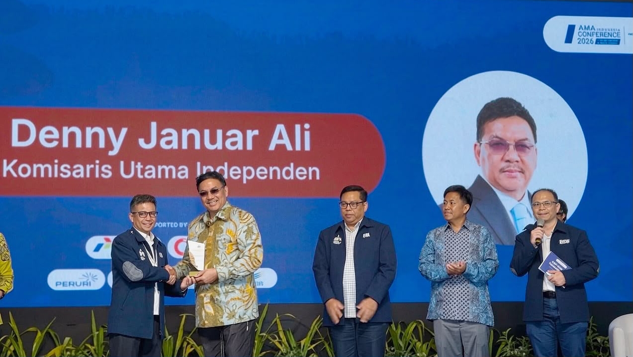 Denny JA Terima AMA Appreciation Award 2026, Soroti Makna Wealth Creation dan Masa Depan Energi