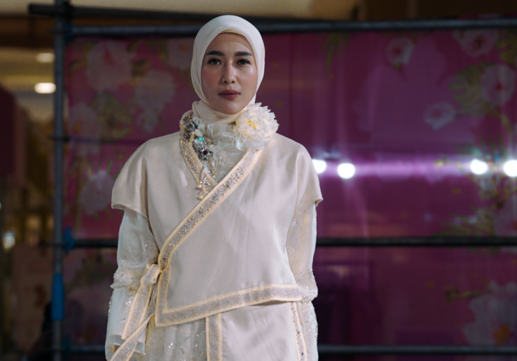 Tips Mix and Match Butter Yellow untuk Tampilan Chic saat Lebaran
