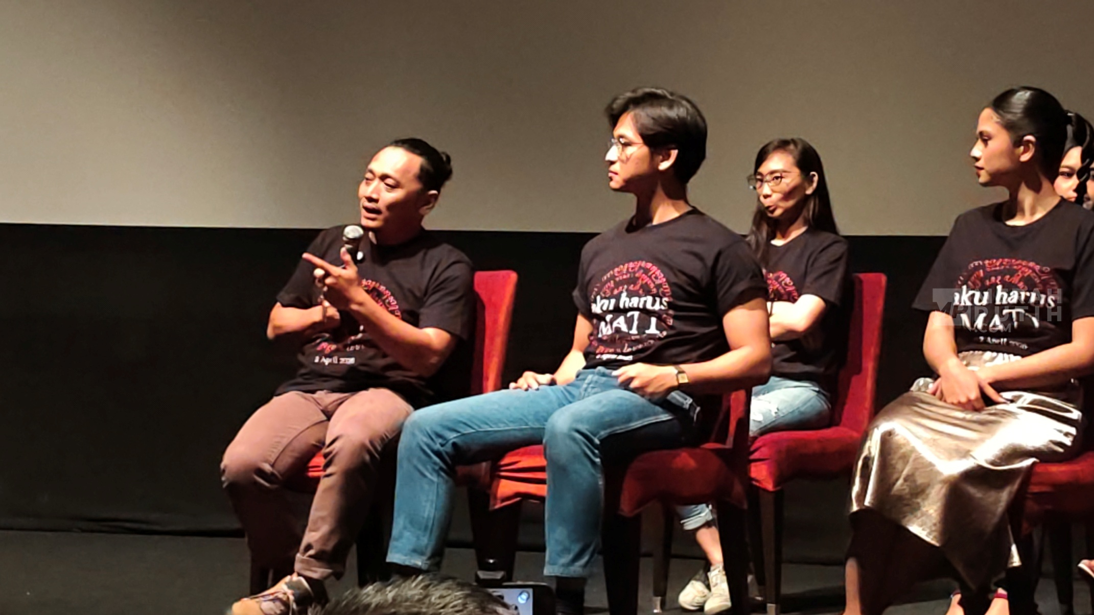 Pinjol Pesugihan Modern Realita di Balik Teror Film Horor Aku Harus Mati