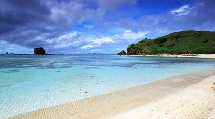 Pantai Kuta, Lombok, Pantai Bersih Berpasir Putih