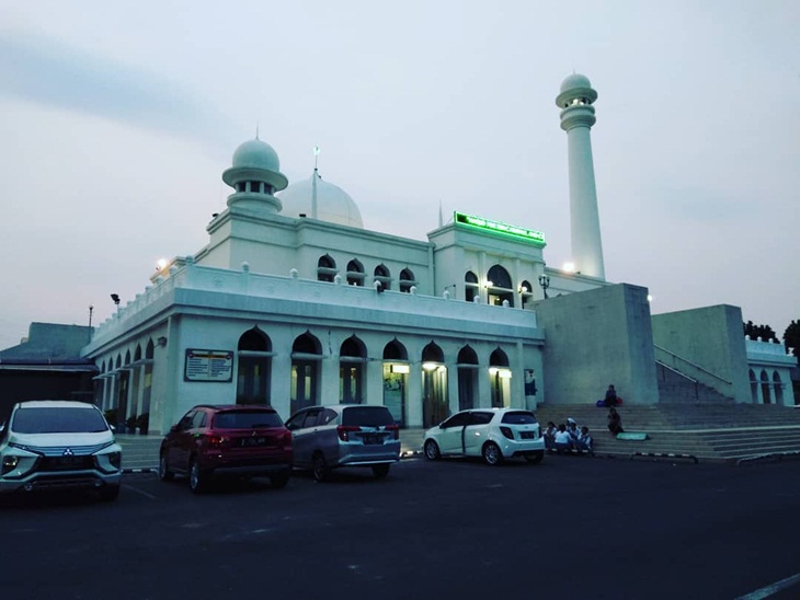 Masjid Agung Al-Azhar. (Foto: instagram.com/lexikurnia)