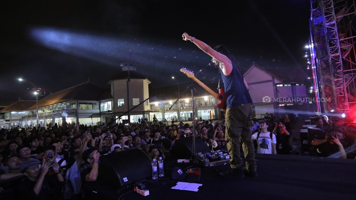 konser