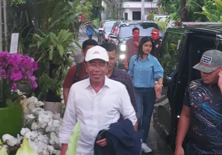 Cerita Ajudan Saat Jokowi Pemulihan Sekaligus Liburan di Bali Bersama Semua Cucu