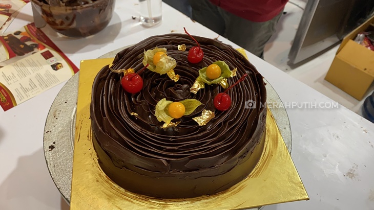 Flourless Chocolate Cake, Cara Mudah Bikin Kue Naik Kelas Tanpa Tepung