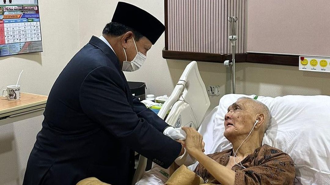 Prabowo Jenguk Try Sutrisno di RSPAD Gatot Subroto