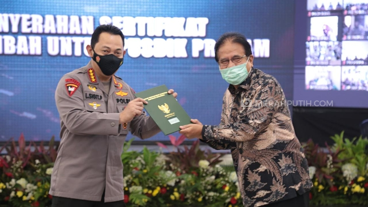 Kapolri Jenderal Listyo Sigit Prabowo me-launching aplikasi Propam Presisi. (Foto: MP/Kanugrahan)
