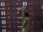 Salam Metal Ganjar Saat Tiba di Lokasi Debat JCC