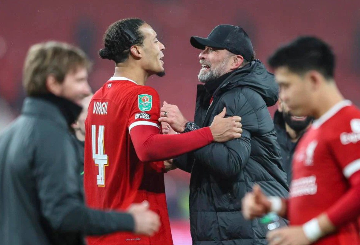 Dulu Anak Asuh, Kini Jadi Lawan: Van Dijk Punya Target Khusus untuk Jurgen Klopp