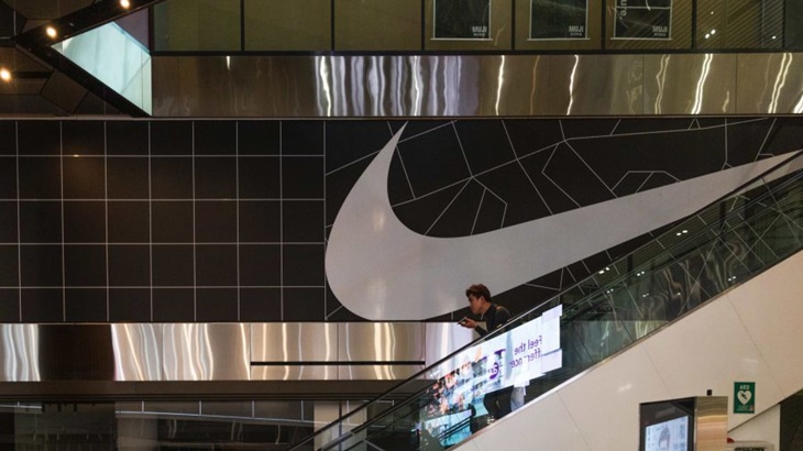 Nike Menciptakan Alat Pelindung Muka dari Bahan-Bahan Sneaker