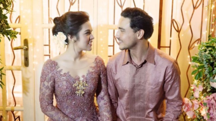  Undangan Pernikahan Raisa dan Hamis Daud Beredar, Warganet Mohon Bersabar Ini Ujian 