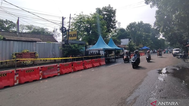Agus Sujatno Bawa 2 Bom di Dada dan Punggung saat Datangi Polsek Astanaanyar