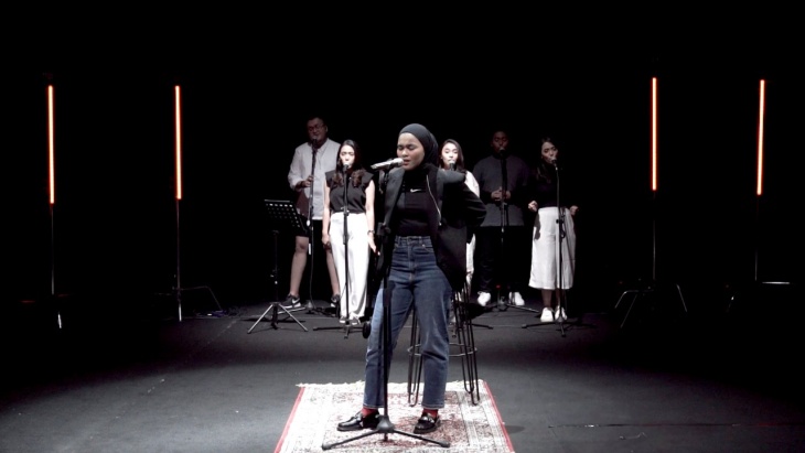 'Love Spells Live Version', Jadi Penawar Rindu Konser untuk Sivia Azizah
