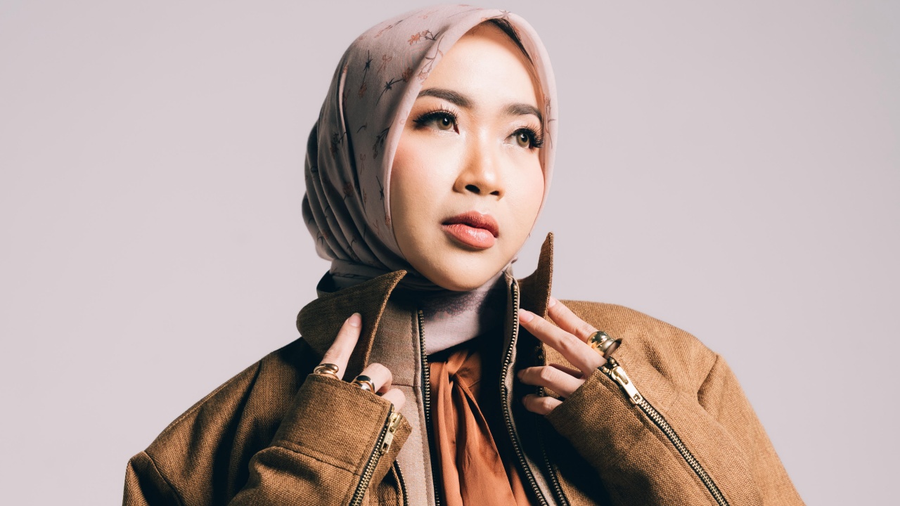 Agna Rilis 'Diluar Hal Biasa', Lagu tentang Cinta yang Perlahan Memudar