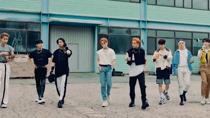 Stray Kids Siap Comeback dengan Album 'No Easy'