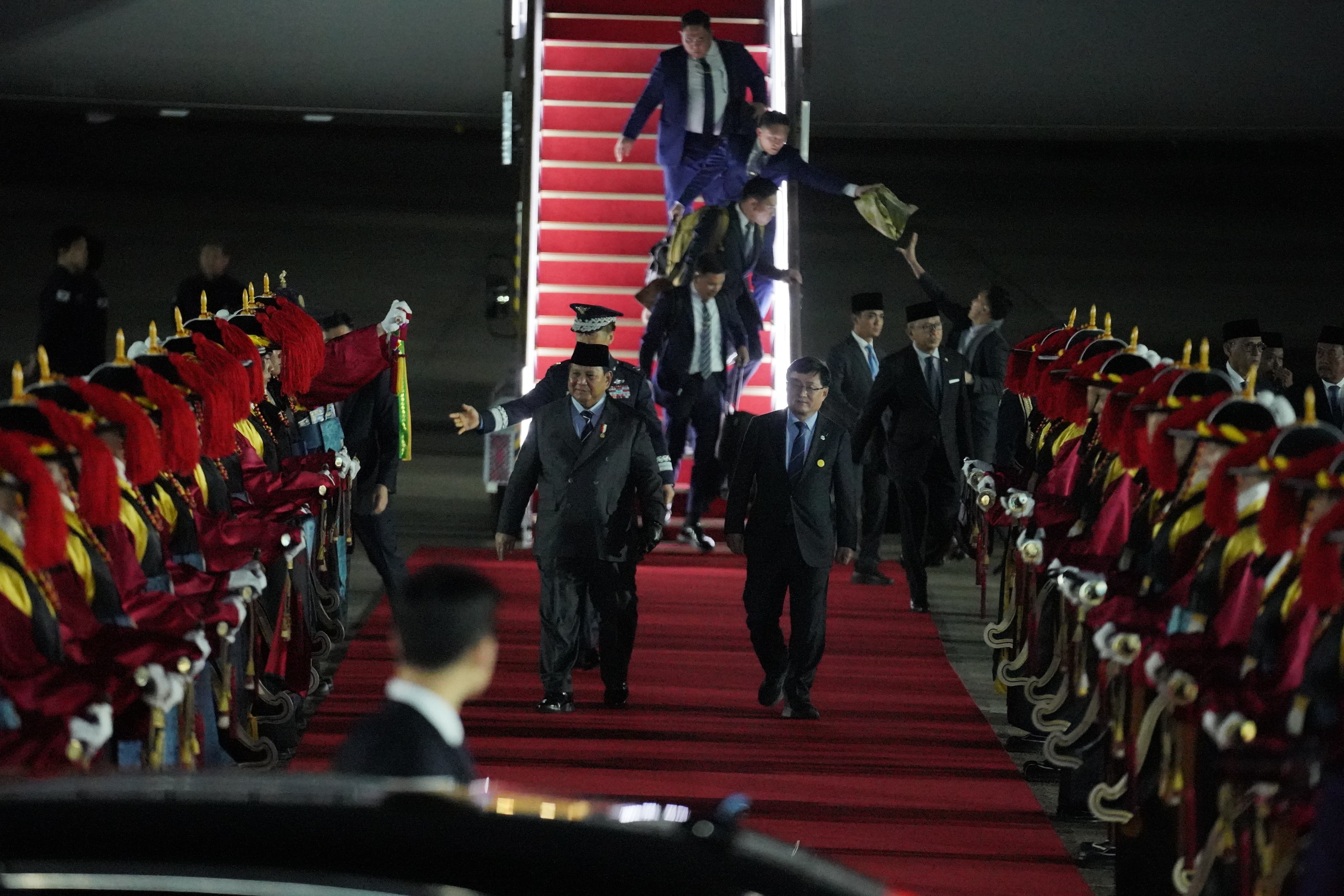 Prabowo Tiba di Korsel, Lanjutkan Diplomasi Asia Timur