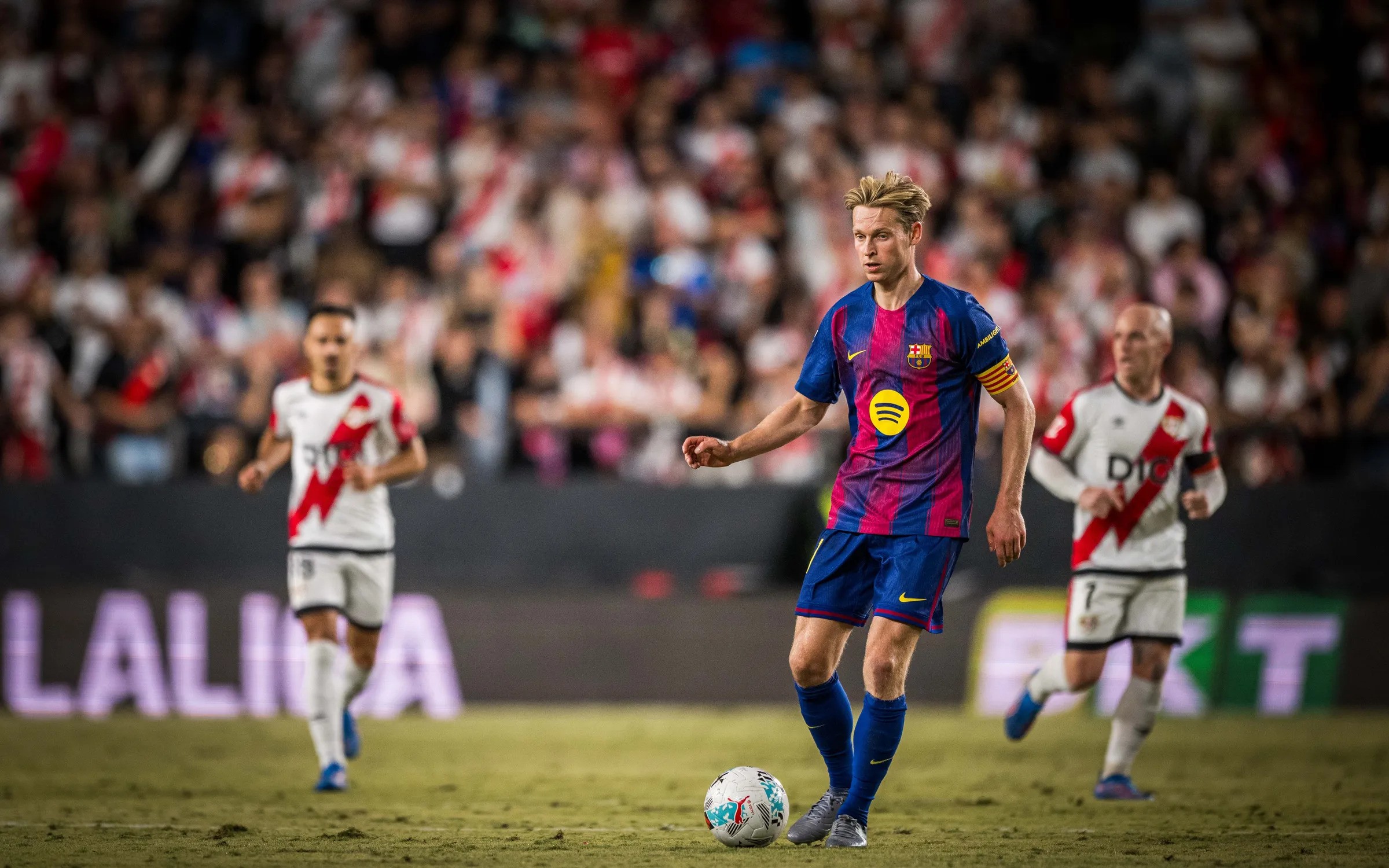 Laga Barcelona vs Villarreal Bakal Digelar di Miami, Frenkie De Jong tak Setuju